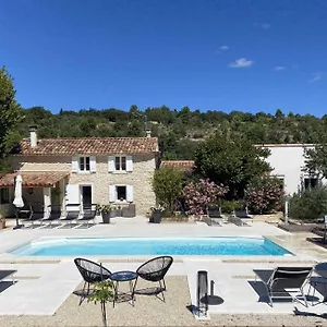 Le Cabanon De Marie Saignon